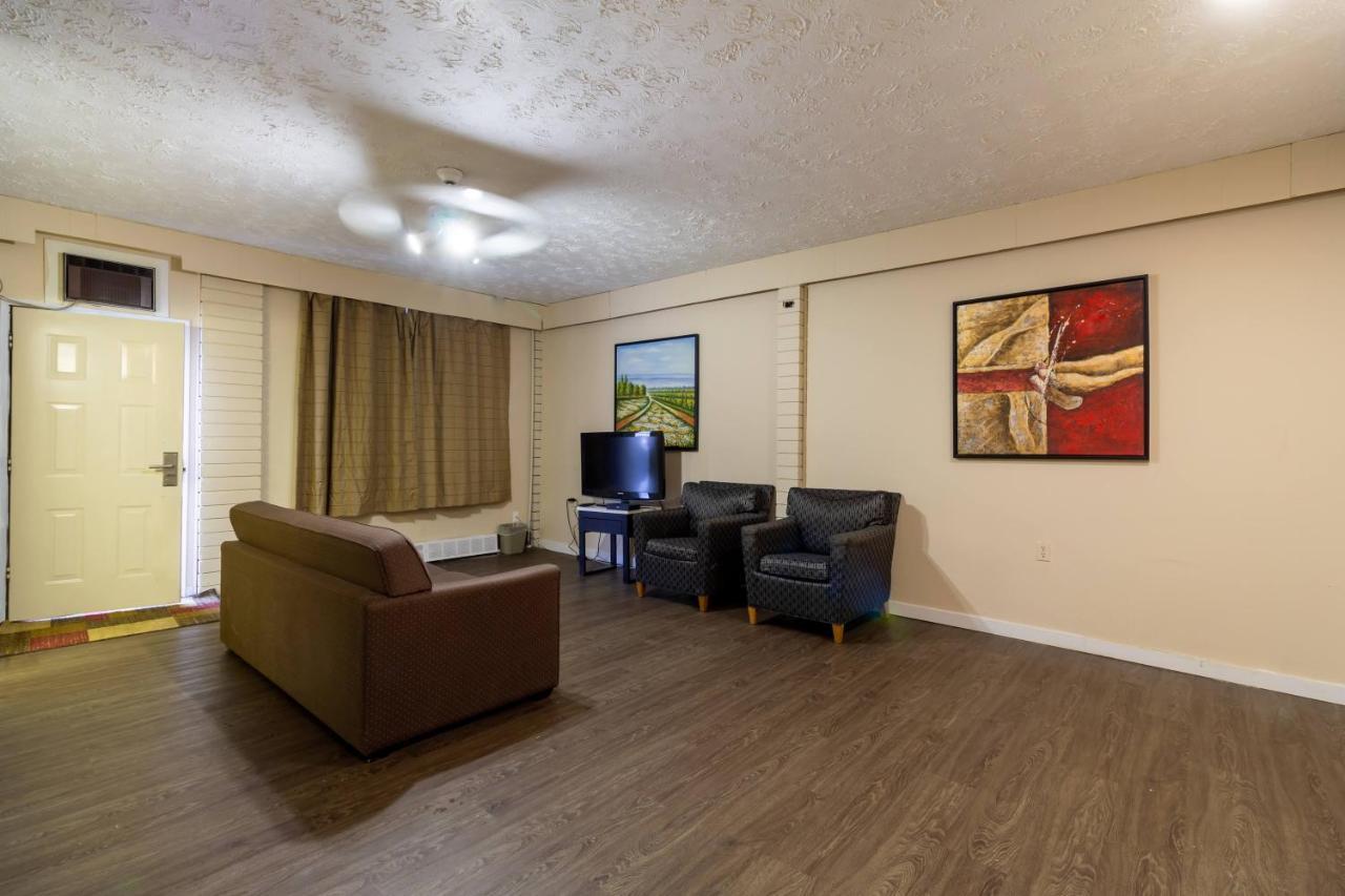 North Star Inn & Suites Prince George Exterior foto